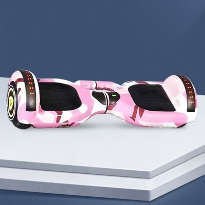 Erscheinung Patent's elektrisches Chrome Hoverboard für Mädchen 5-10KM Reichweite pro Ladung