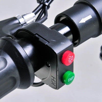 Leistungsstarker 6000w Doppelmotor Elektroroller für Erwachsene 95km/60miles Geschwindigkeit bis 80km/h 50mph Klappwinkel 30