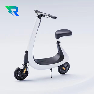 Bequemer Sitz Lauflichter und Scheinwerfer 55 km/h Geschwindigkeit 8-Zoll-Dual Drive Elektroroller mit Bluetooth