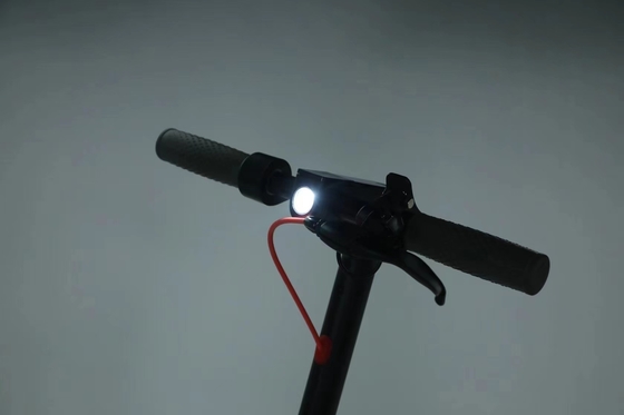 Umweltfreundlich direkt produziert leichte faltbare Roller mit maximaler Geschwindigkeit von 31-40 km/h und Reichweite pro Ladung von 40-60 km