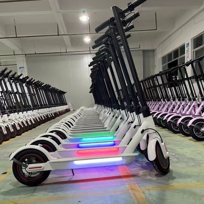 Anwendbar für Menschen Unisex Elektroroller Klapproller für Erwachsene mit 6-8h Ladezeit und wasserdichtem Design